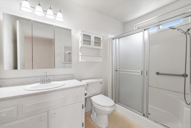 1105 Via Prado, Fallbrook, CA 92028 - full bath with a shower stall and vanity