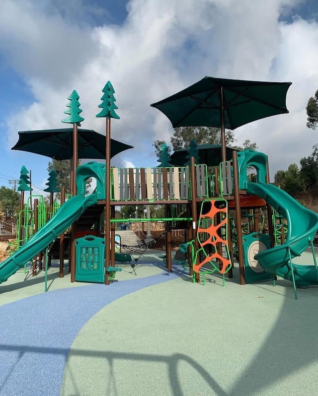 481848321/2 Palm Ave, La Mesa, CA 91942 - view of community jungle gym
