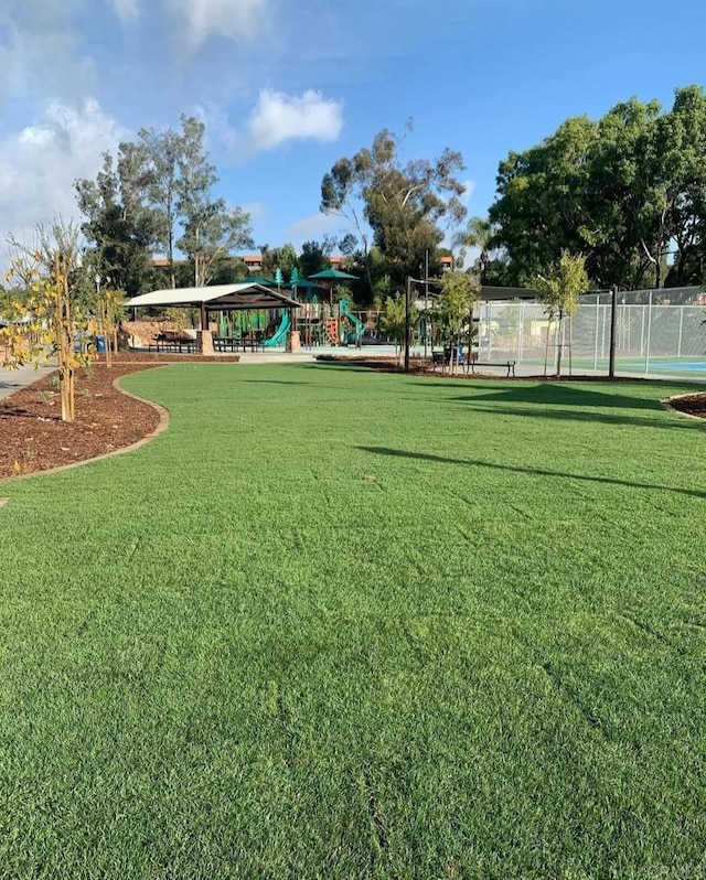 481848321/2 Palm Ave, La Mesa, CA 91942 - view of home's community