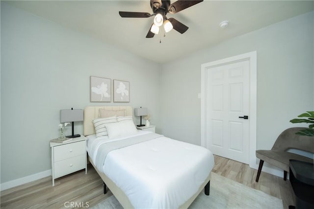 921 W 19th St, Merced, CA 95340 - bedroom featuring light wood-style flooring and a ceiling fan