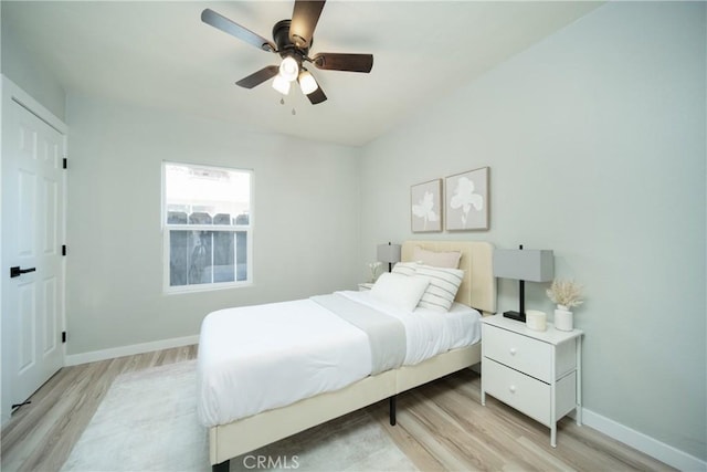 921 W 19th St, Merced, CA 95340 - bedroom with light wood-style floors and ceiling fan