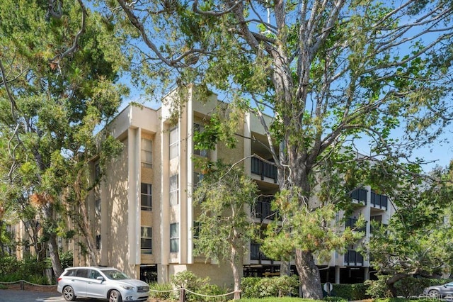 3213 Raintree Cir, Culver City, CA 90230 - view of property