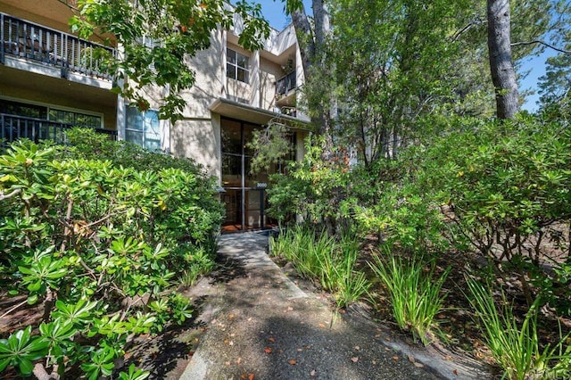 3213 Raintree Cir, Culver City, CA 90230 - exterior space