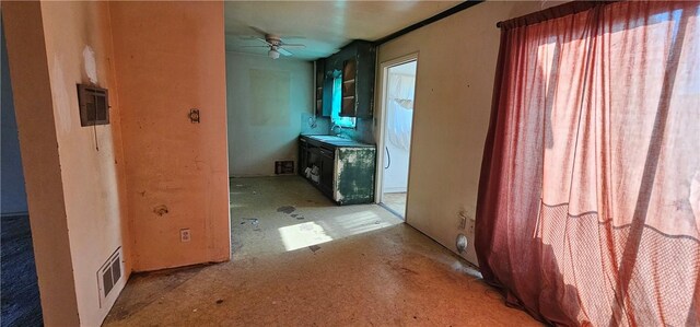 5319 Durfee Ave, El Monte, CA 91732 - hall featuring a sink