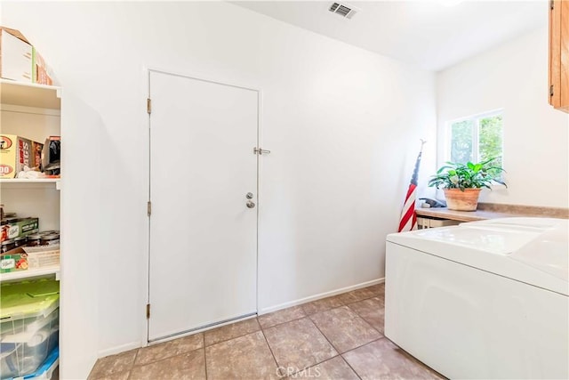 38260 Willow Ct, Murrieta, CA 92562 - laundry room featuring washer and clothes dryer, baseboards, and light tile patterned floors