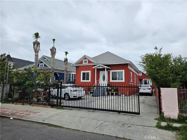 953 E 22nd St, Los Angeles, CA 90011 - view of front of house featuring a fenced front yard