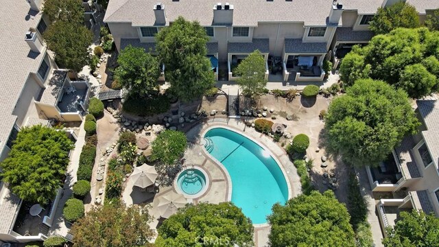 7038 De Celis Pl Unit 9, Van Nuys, CA 91406 - aerial overview of property's location featuring a pool