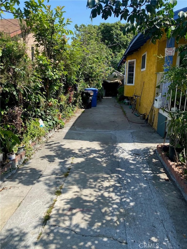 1120 E 103rd Pl, Los Angeles, CA 90002 - photo 26