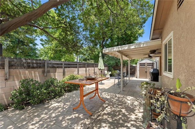 18770 Community St, Northridge, CA 91324 - fenced backyard with a patio area