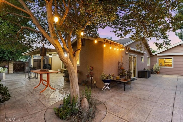 18770 Community St, Northridge, CA 91324 - view of patio / terrace