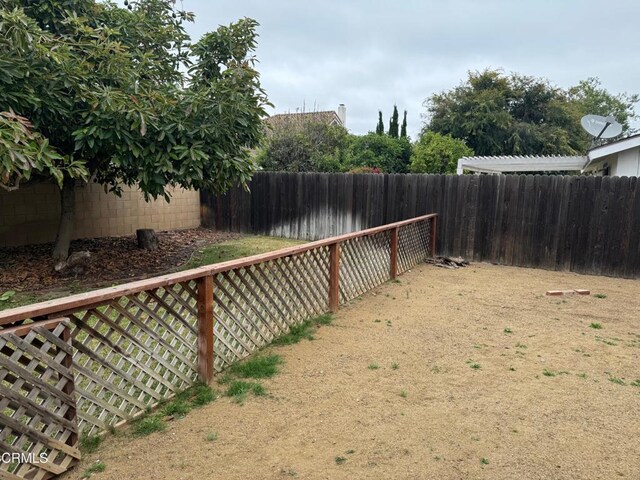 1721 Joliet Pl, Oxnard, CA 93030 - view of fenced backyard