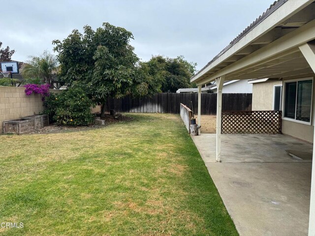 1721 Joliet Pl, Oxnard, CA 93030 - view of yard with a patio area