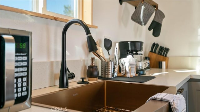 61748 Valley View Cir, Joshua Tree, CA 92252 - kitchen view of a sink