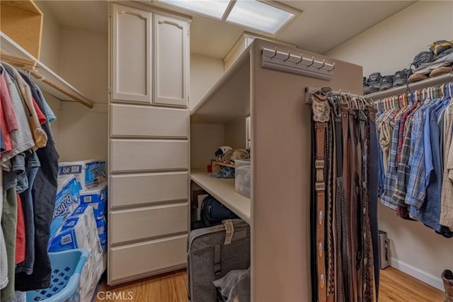 2020 Station Ave, Atwater, CA 95301 - spacious closet with light wood finished floors