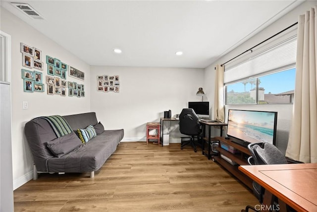 402 El Centro St Unit 13, South Pasadena, CA 91030 - office area featuring light wood-style flooring, recessed lighting, and baseboards