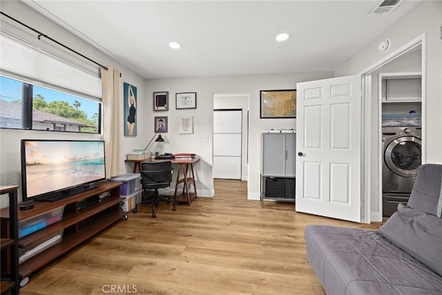 402 El Centro St Unit 13, South Pasadena, CA 91030 - office space featuring washer / clothes dryer, recessed lighting, baseboards, and wood finished floors