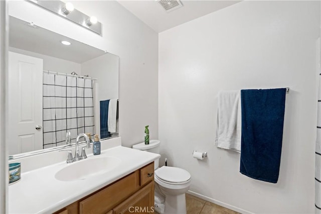 28867 Glencoe Ln, Menifee, CA 92584 - bathroom featuring vanity, toilet, tile patterned flooring, curtained shower, and baseboards