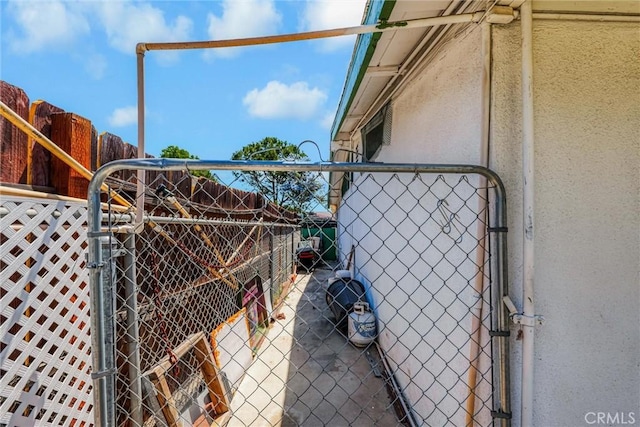 10847 Monogram Ave, Granada Hills, CA 91344 - view of gate
