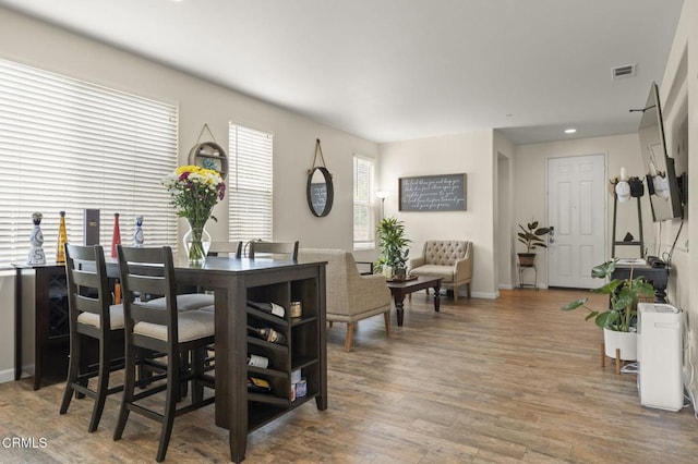 371 Huerta St, Oxnard, CA 93030 - dining space with wood finished floors and recessed lighting
