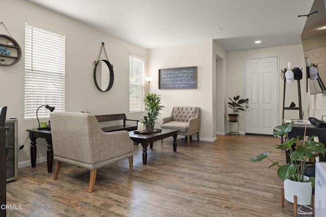 371 Huerta St, Oxnard, CA 93030 - living room with wood finished floors and recessed lighting