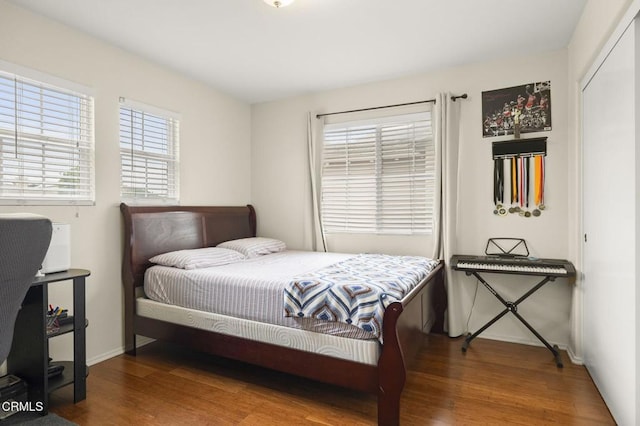371 Huerta St, Oxnard, CA 93030 - bedroom with wood finished floors and baseboards