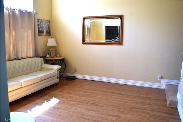 920 Nettle Ct, Corona, CA 92878 - living room featuring wood finished floors and baseboards