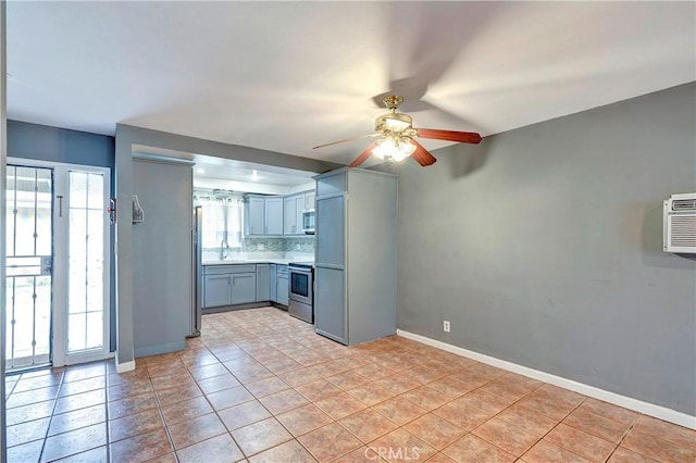 521 S Lyon St Unit 37, Santa Ana, CA 92701 - photo 9