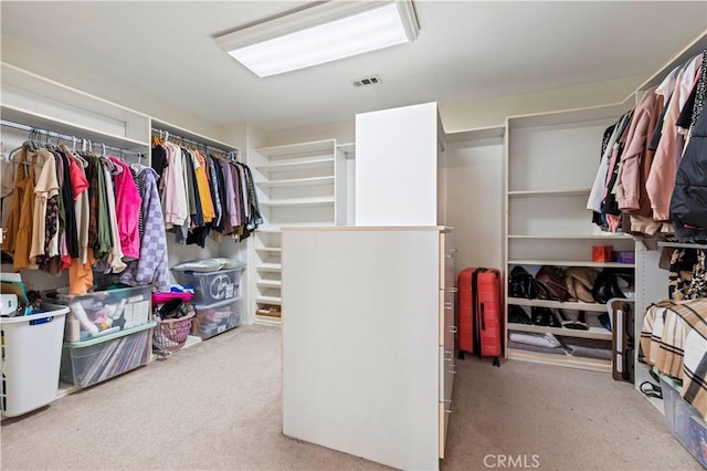27625 Mariposa Ln, Castaic, CA 91384 - spacious closet with carpet floors