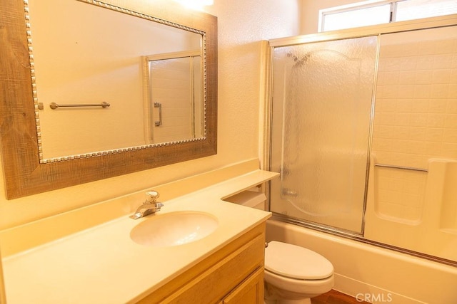 27474 Bolandra Ct, Temecula, CA 92591 - full bath featuring vanity and enclosed tub / shower combo
