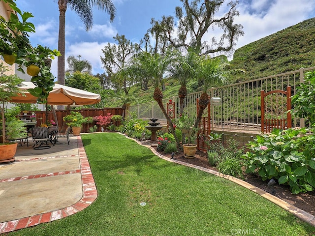 28 Covington, Mission Viejo, CA 92692 - fenced backyard featuring a patio