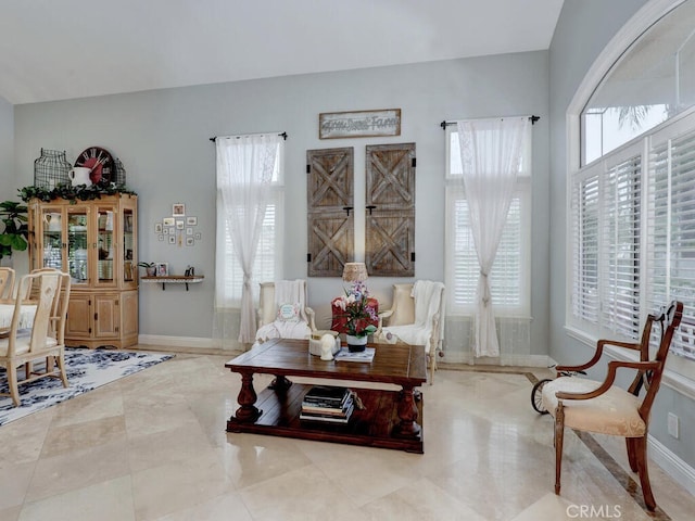 28 Covington, Mission Viejo, CA 92692 - living area with baseboards