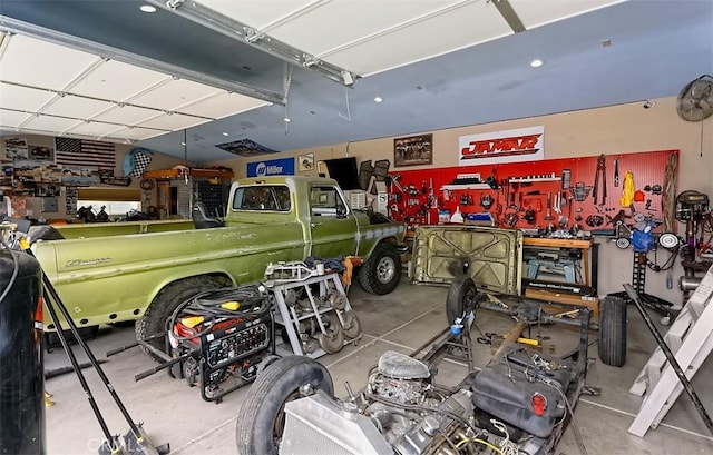7912 Royce Ave, Hesperia, CA 92345 - garage with a workshop area