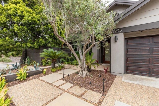 3995 Cypress Del Mar, San Diego, CA 92130 - property entrance featuring a garage