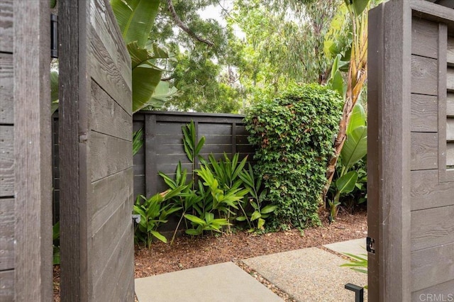 3995 Cypress Del Mar, San Diego, CA 92130 - view of yard