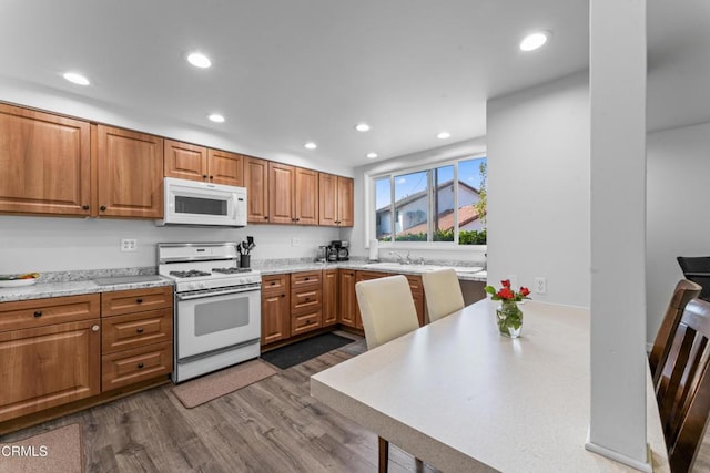 796 S Saticoy Ave, Ventura, CA 93004 - photo 11