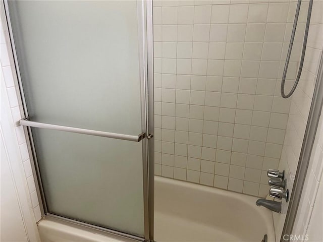 737 Carnelian St, Redondo Beach, CA 90277 - full bath with enclosed tub / shower combo