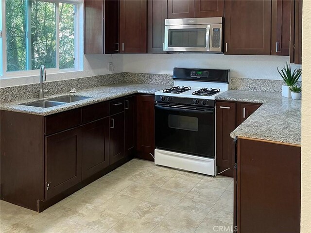 1562 N Lake Ave, Pasadena, CA 91104 - photo 17