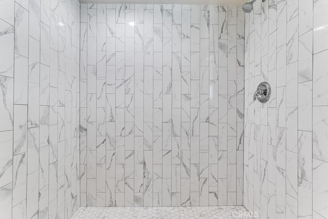 2756 W 15th St, Los Angeles, CA 90006 - bathroom with a tile shower