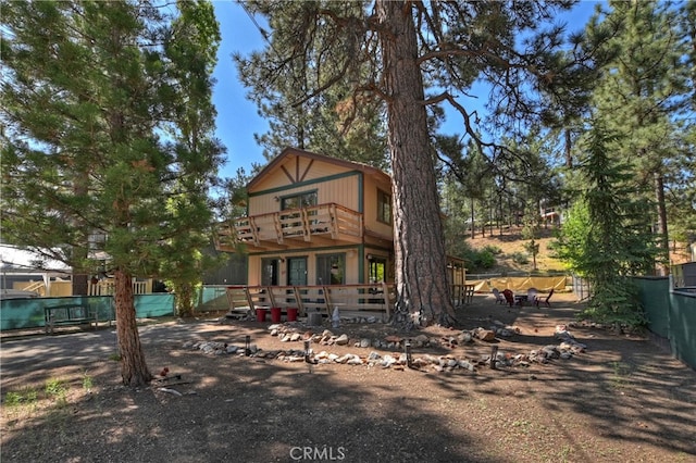 320 W Aeroplane Blvd, Big Bear City, CA 92314 - rear view of property featuring a balcony