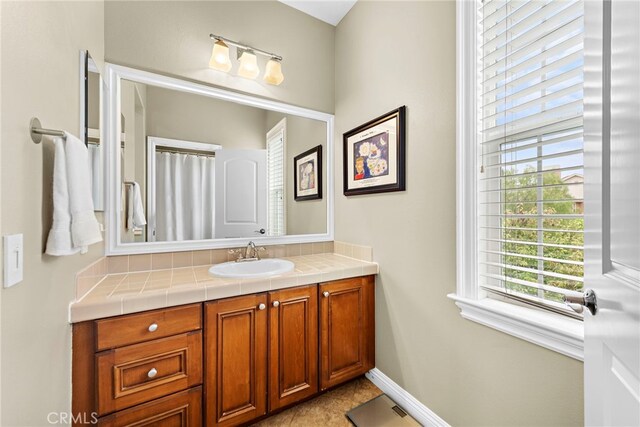 7 Illuminata Ln, Ladera Ranch, CA 92694 - bathroom with vanity