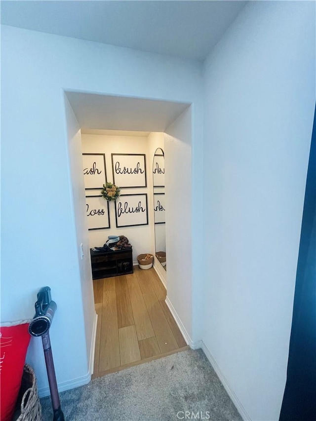 2518 Gunner Rdg, Rialto, CA 92377 - hall featuring baseboards