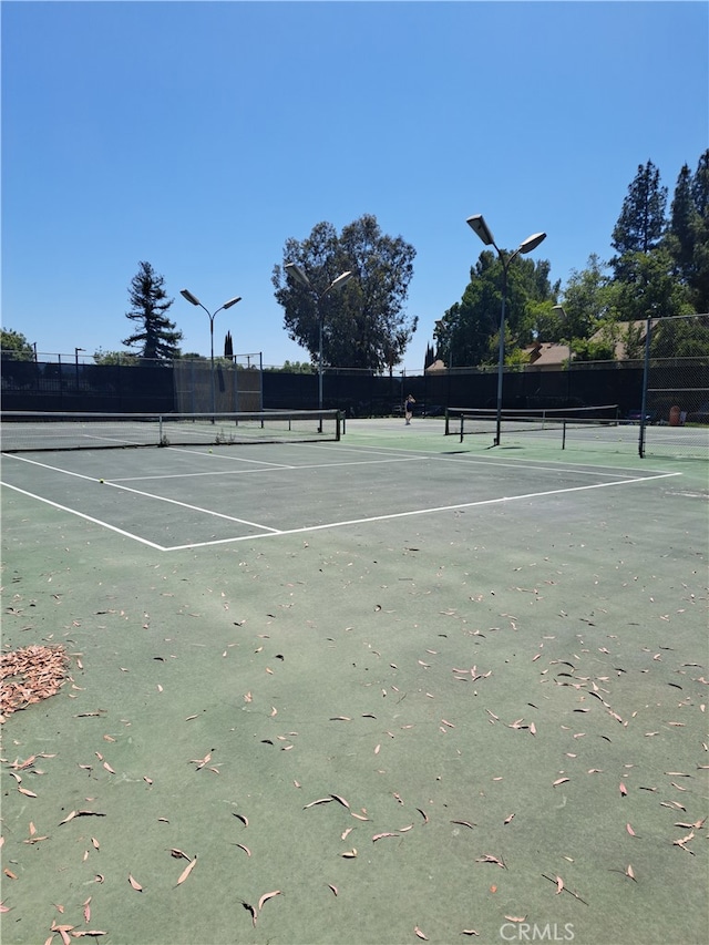 7131 Farralone Ave Unit 82, Canoga Park, CA 91303 - view of tennis court
