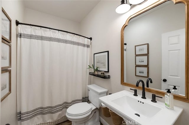 7476 Sequoia Ln, Highland, CA 92346 - full bath with toilet, a sink, and a shower with shower curtain