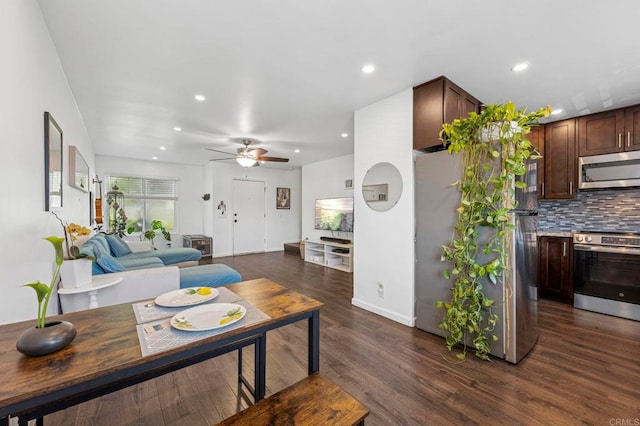 955 Postal Way Unit 58, Vista, CA 92083 - photo 3
