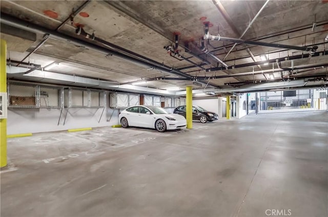 395 E 4th St Unit 13, Long Beach, CA 90802 - view of parking deck