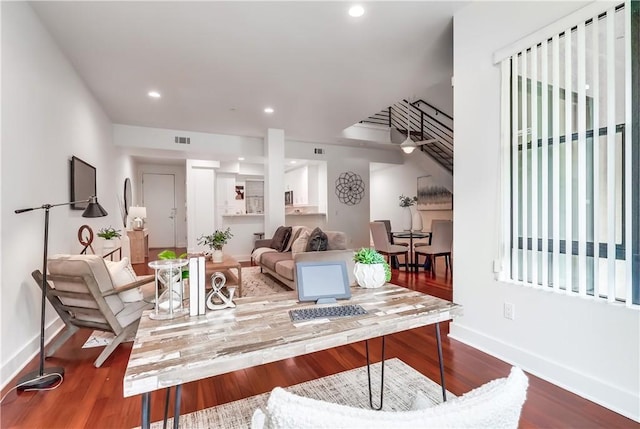 395 E 4th St Unit 13, Long Beach, CA 90802 - living area with baseboards, wood finished floors, and recessed lighting
