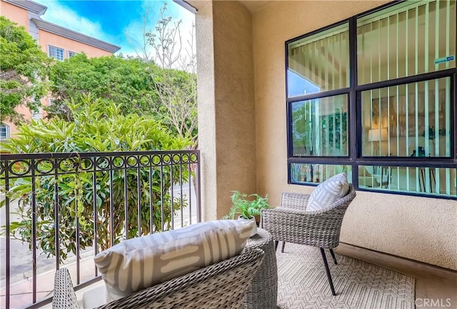 395 E 4th St Unit 13, Long Beach, CA 90802 - view of balcony
