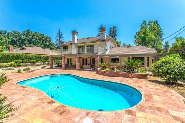 639 Valley View Dr, Redlands, CA 92373 - view of pool with a patio