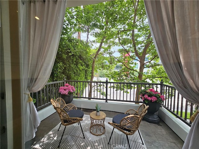 5101 Whitsett Ave Unit 105, Valley Village, CA 91607 - photo 1
