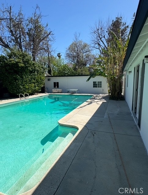 7514 Beckford Ave, Reseda, CA 91335 - photo 5